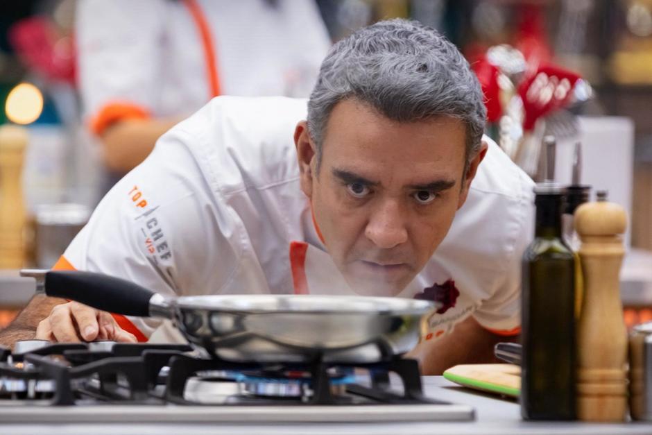 Héctor Sandarti sorprende al jurado con un plato inspirado en los chuchitos guatemaltecos. (Foto: X)