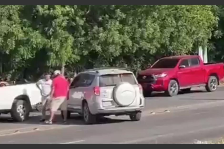Una discusión en el tránsito terminó en disparos. (Foto: captura de video)