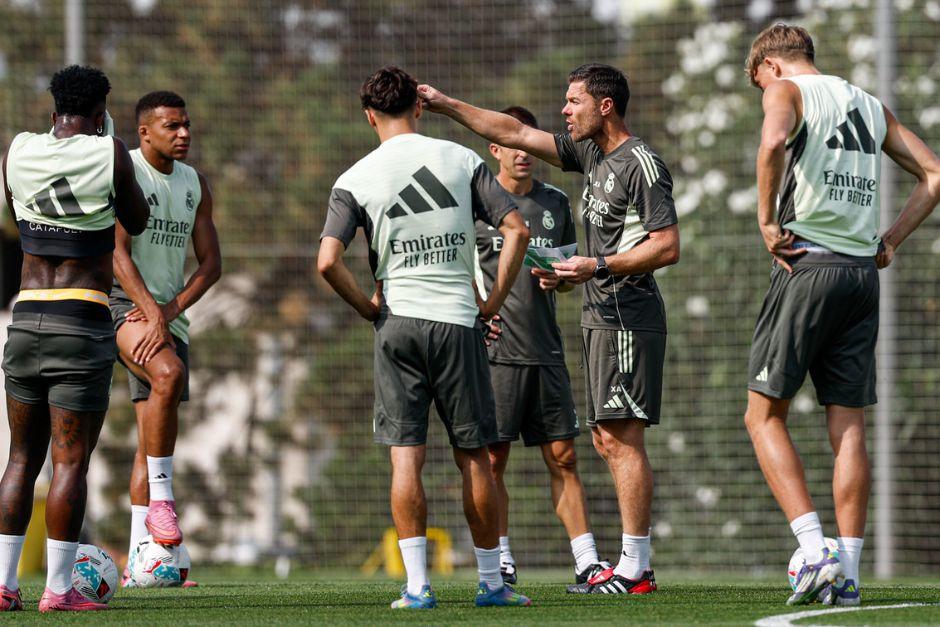 Xabi Alonso le ha pedido responsabilidad a todos sus jugadores, menos a los que están en proceso de recuperación de lesión. (Foto: RM)