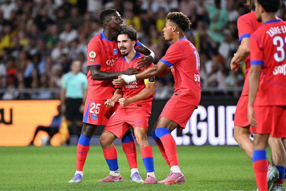 Vitinha, nominado al Balón de Oro, fue el héroe al marcar el gol que daría los tres puntos al vigente campeón francés. (Foto: AFP)
