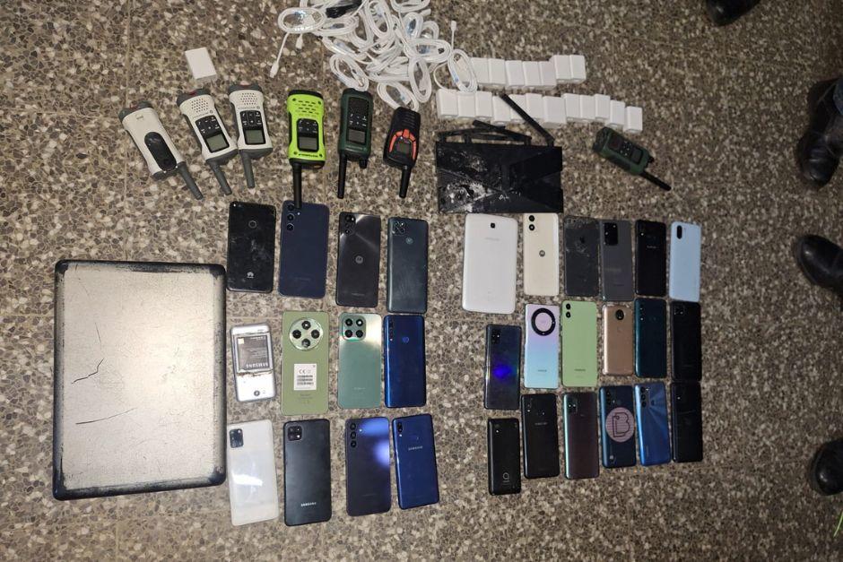 Autoridades realizan requisa dentro de la cárcel de Pavón, la mañana de este miércoles. (Foto: Sistema Penitenciario)