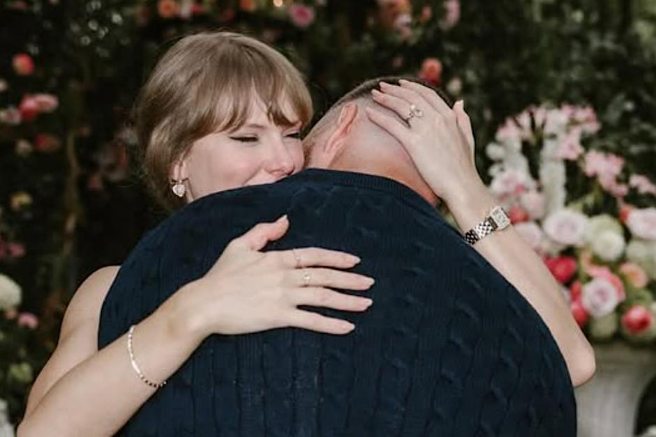 El valor del anillo de compromiso de Taylor Swift. (Foto: Instagram)