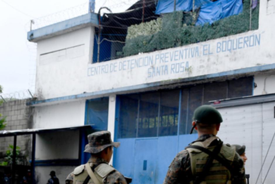 El incidente se originó en las primeras horas del lunes, cuando los privados de libertad se amotinaron y retuvieron a los dos funcionarios. (Foto: Nuestro Diario/Archivo)