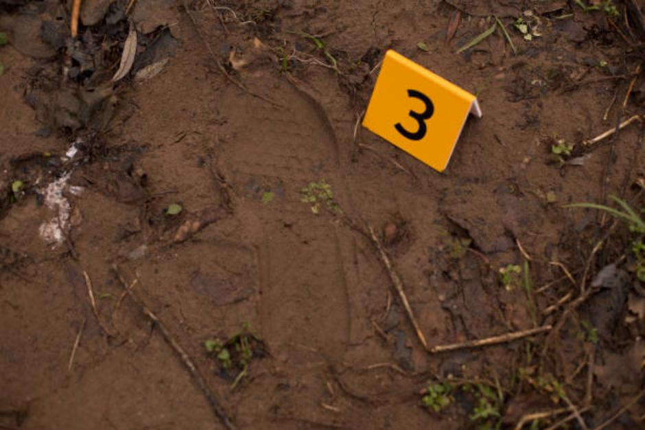 Los bomberos detallaron que el hombre, de entre 25 y 30 años, presentaba&nbsp;señales de violencia&nbsp;y habría muerto durante la noche anterior. (Foto ilustrativa: istock)