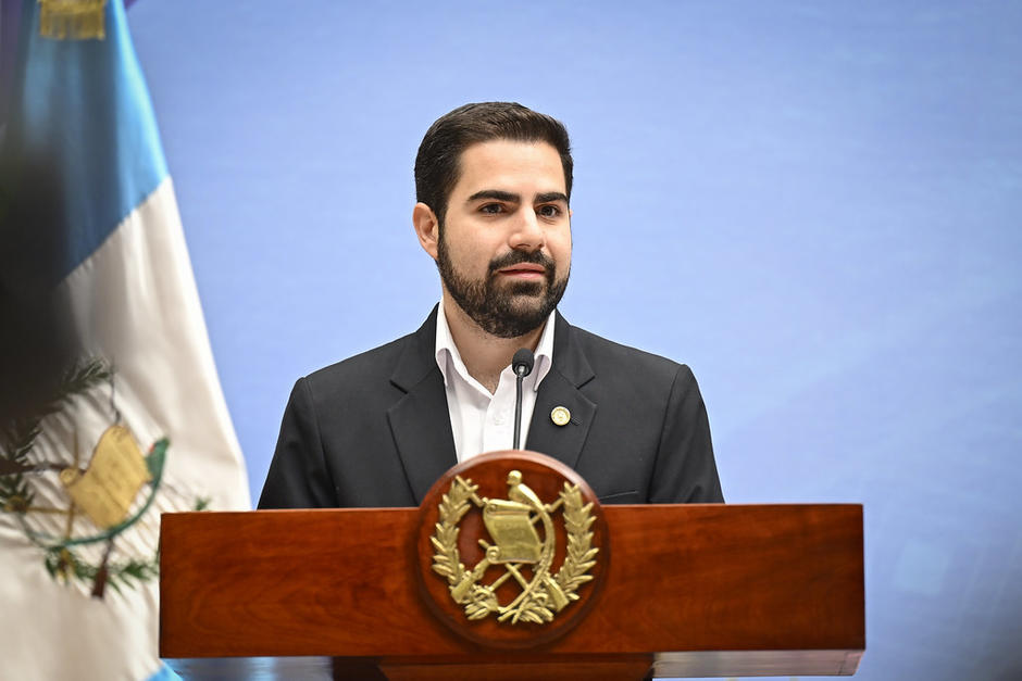 El secretario de Comuniación Social de la Presidencia Santiago Palomo informó sobre la petición al Congreso de la República. (Foto: SCSP / Soy502)