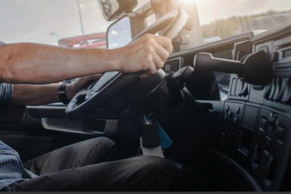 Mediante una modificación a la Ley de Tránsito, se propone que personas de 21 años puedan obtener la licencia tipo A. (Foto: Archivo/Soy502)