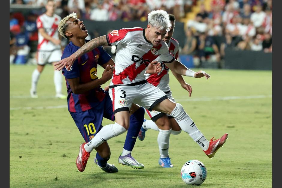 Los azulgranas se estrellaron con el Rayo Vallecano y le pierden el rastro al líder Real Madrid.