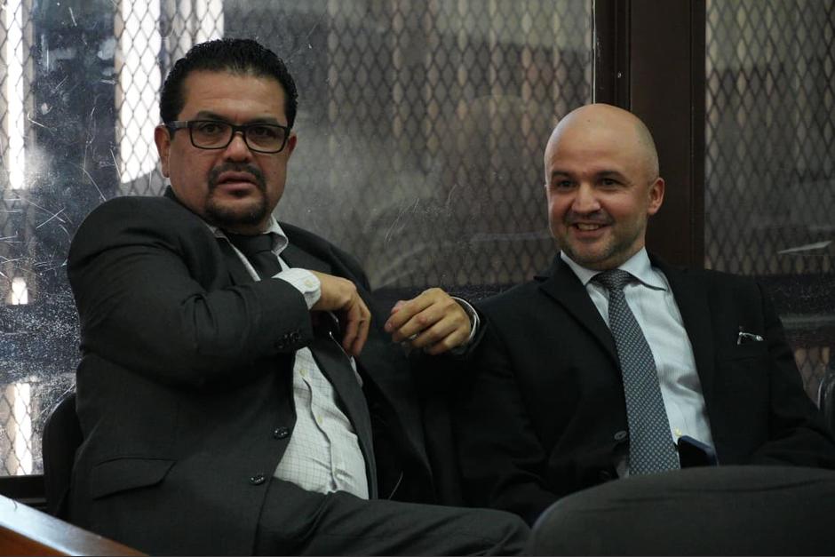 Pablo Yanes Guerra y Diego Chacón durante la lectura de la sentencia en su contra por el caso Odebrecht. (Foto: Wilder López/Soy502)