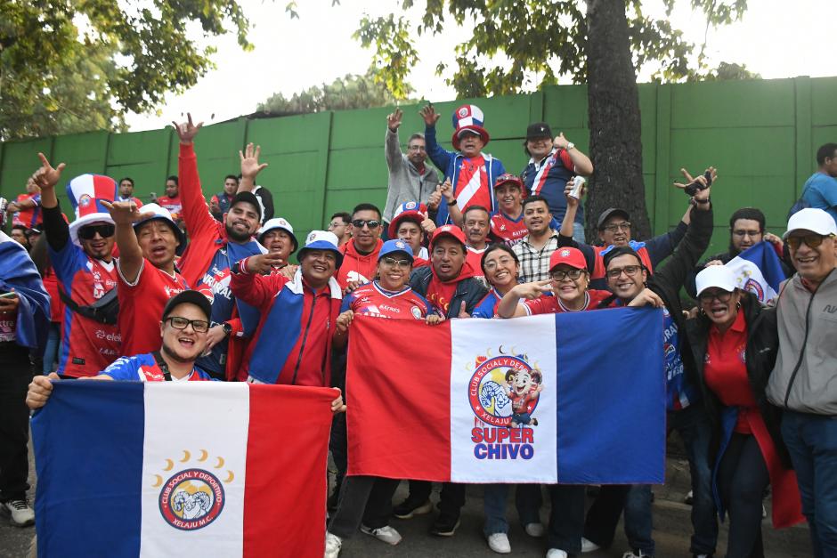 Los aficionados chivos llenaron el Cementos Progreso para mostrar su apoyo al equipo de sus amores. (Fotos: Pedro Mijangos, Rudy Martínez, Karla Santiago y Estuardo Paredes/Colaboradores)