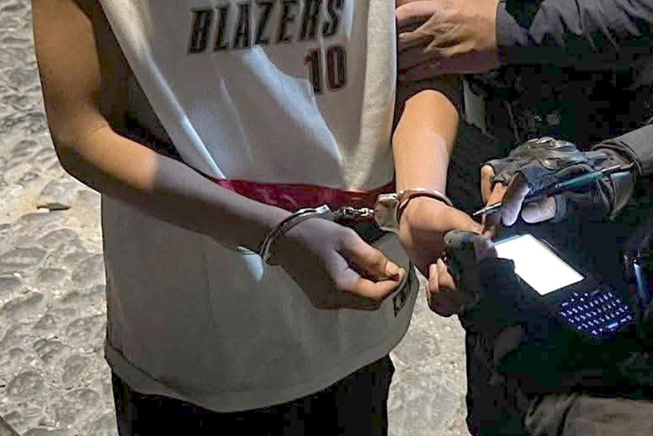 Fue sorprendido golpeando a una mujer que se opuso a entregar sus pertenencias. (Foto: PNC)