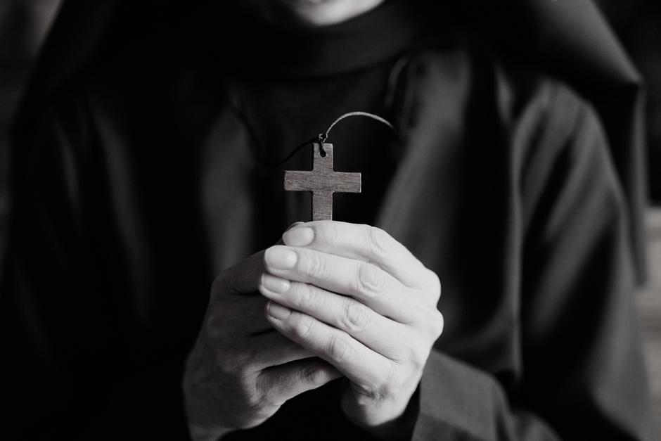 La religiosa y acompañante iban a una graduación. (Foto: Shutterstock)