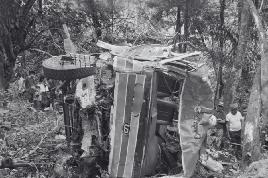 Una persona quedó fallecida en el lugar y cuatro más fueron trasladadas con lesiones. (Foto: Asonbomd)