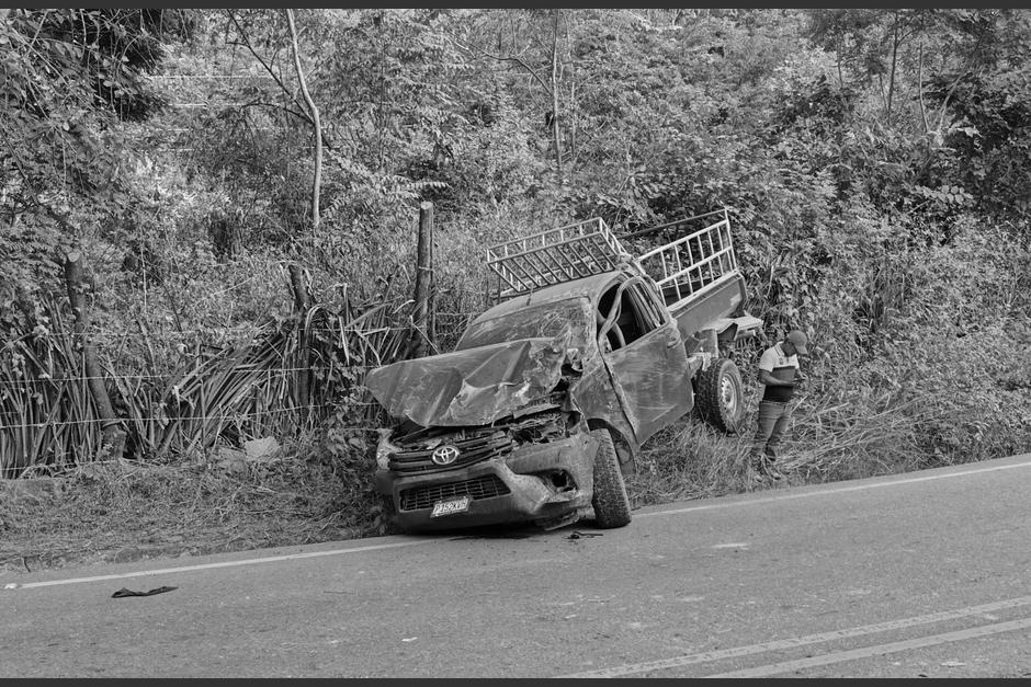 Los cuerpos quedaron tendidos sobre el asfalto. (Foto: redes sociales)