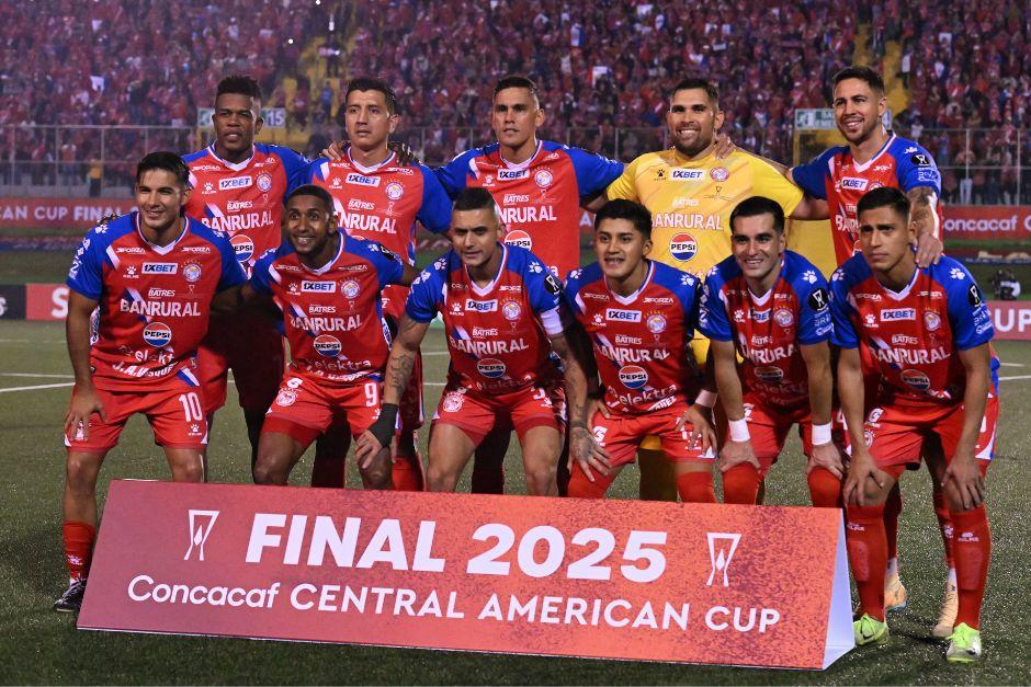 Los superchivos ya piensan en competir en el máximo torneo de clubes de la Concacaf, donde ya estarán frente a rivales mexicanos, estadounidenses o canadienses. (Foto: AFP)