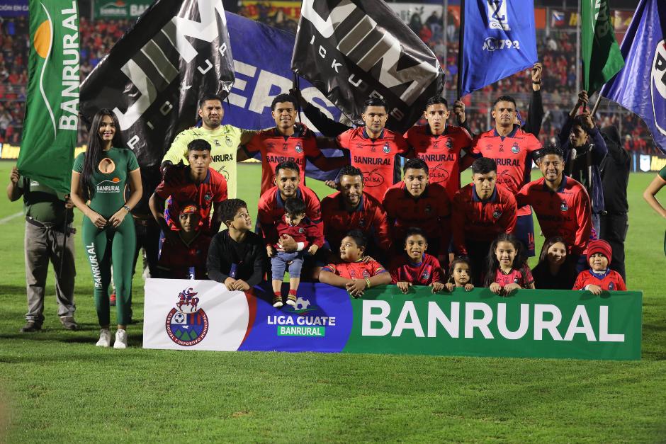 Los rojos eliminaron a Mictlán y dieron un paso más en la búsqueda del ansiado título 33. (Foto: Juan Mijangos / Nuestro Diario)