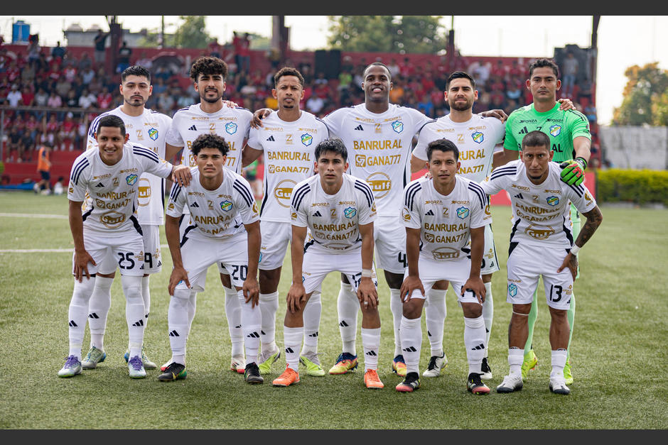 El t&eacute;cnico chileno Marco Antonio "Fantasma" Figueroa toma fuerza para reemplazar a Iv&aacute;n Franco Sopegno en Comunicaciones.