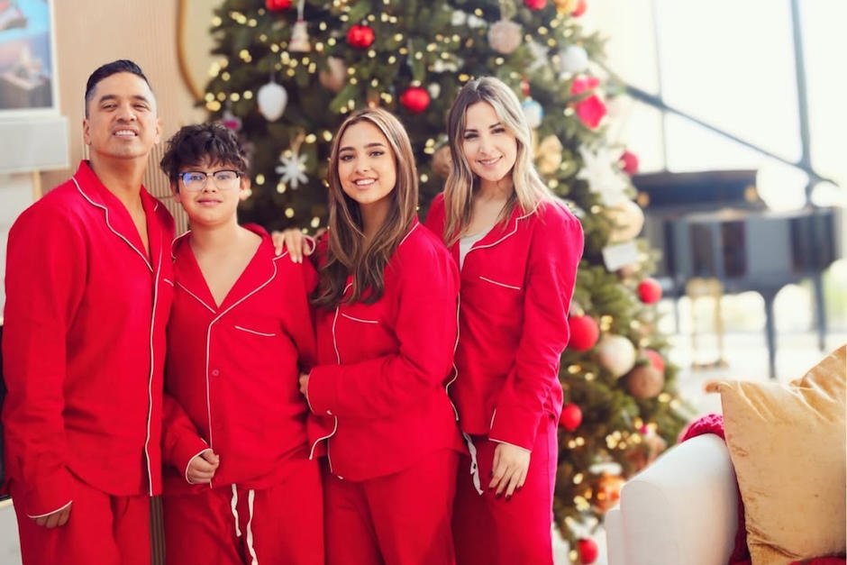 Josh Morales de Miel San Marcos public&oacute; hermosas fotograf&iacute;as en familia. (Foto: Instagram)