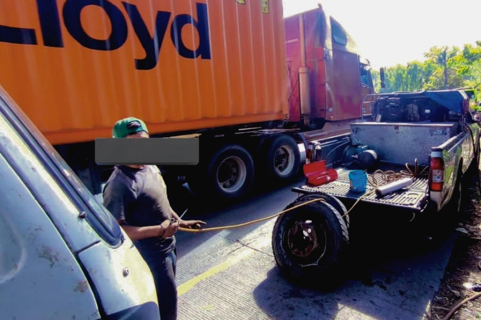 El percance afecta la movilidad hacia Villa Nueva, inform&oacute; la PMT de la ciudad de Guatemala. (Foto: Am&iacute;lcar Montejo)