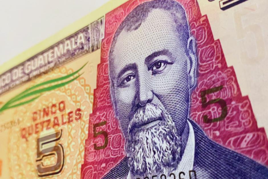 Billetes de Q5 o Q10 pueden llegar a costar hasta los Q800, según el número de serie de estos. (Foto ilustrativa: X/MarcosAntil&nbsp;