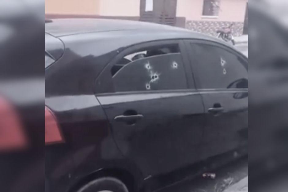 La pareja fue atacada a tiros en un sector de la zona 6 capitalina. (Foto: captura de video/Amílcar Montejo)