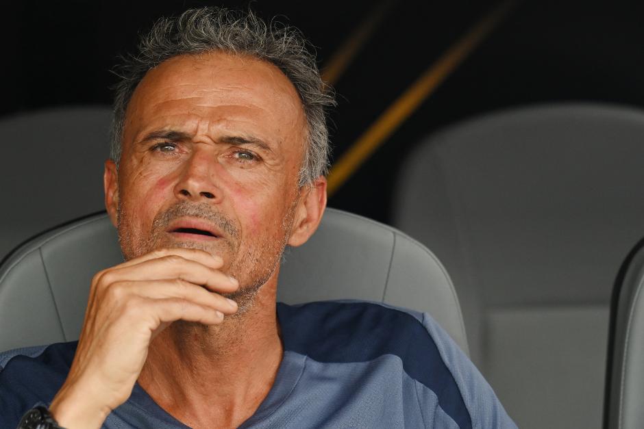 El entrenador español trató de dar explicaciones de la trifulca en el final del encuentro. (Foto: AFP)