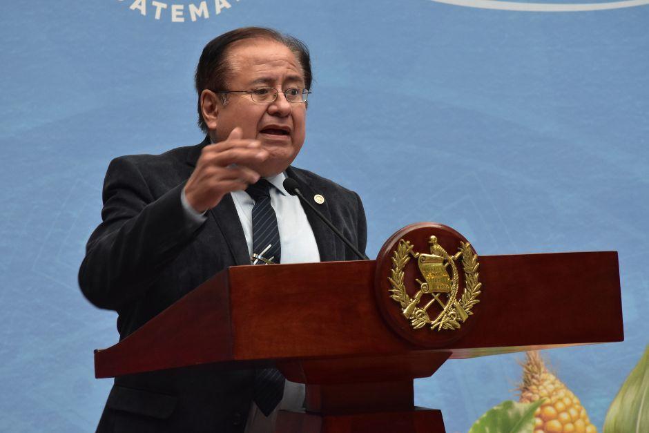 El ministro destacó que Guatemala aún mantiene precios relativamente competitivos en gasolina en comparación con otros países de la región. (Foto: Estuardo Paredes / Nuestro Diario)&nbsp;