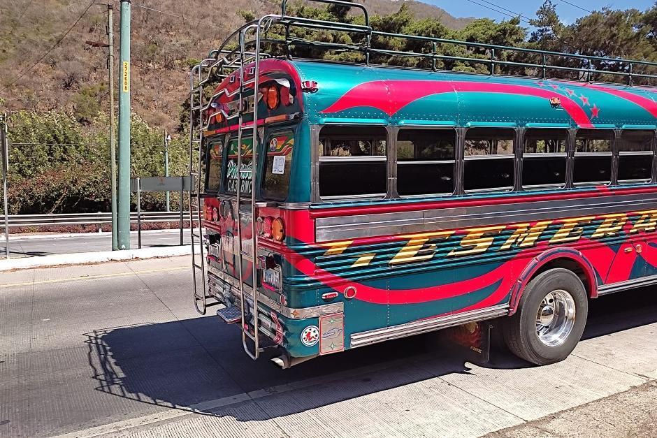 El piloto de un autobús terminó capturado por ser sorprendido cometiendo imprudencias y por atropellar a un agente de Provial. (Foto ilustrativa: Facebook/Panorama Informativo)&nbsp;