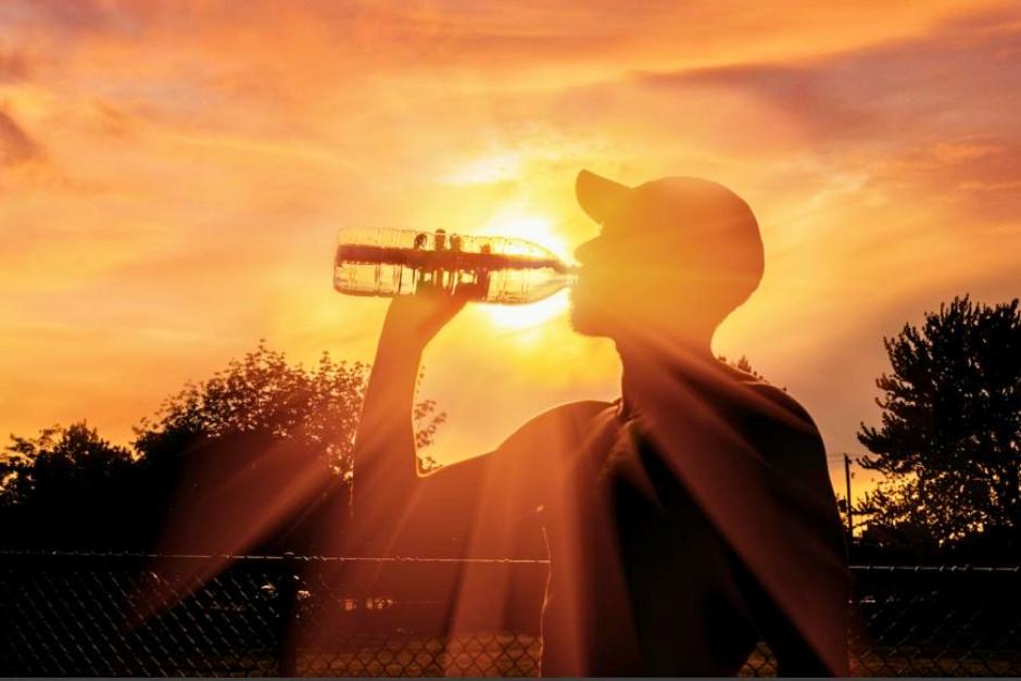 ¡Protégete sol! Los rayos ultravioleta alcanzarán niveles extremos a partir de estas horas. (Foto: Archivo/Soy502)