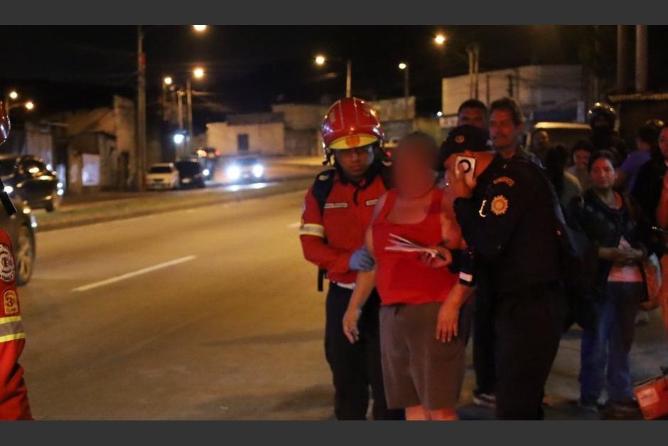 Hombre muere en accidente de tránsito en la ruta que conduce al Atlántico. (Foto: Bomberos Municipales)