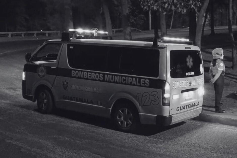 Un hombre ha quedado sin vida en el lugar debido a heridas por arma de fuego. (Foto: Bomberos Municipales)