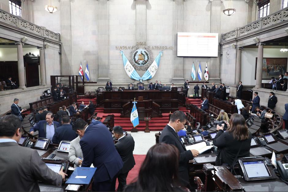 El Congreso aprobó la Ley Temporal con 124 votos a favor. (Foto: Congreso / Soy502)