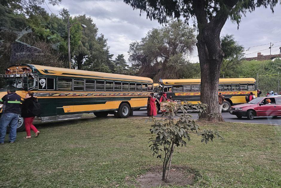 El paso vehicular se ha cerrado en el bulevar Liberación, zona 13. (Foto: Jorge Senté/Colaborador)