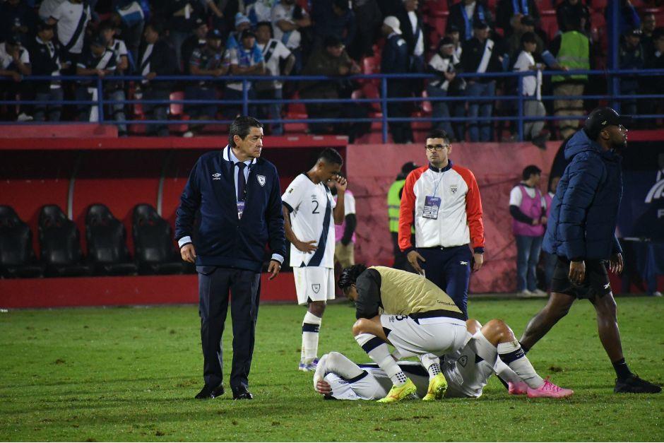 Luis Fernando Tena y sus pupilos no pudieron ante Panamá. (Foto: Rudy Martínez/Colaborador)