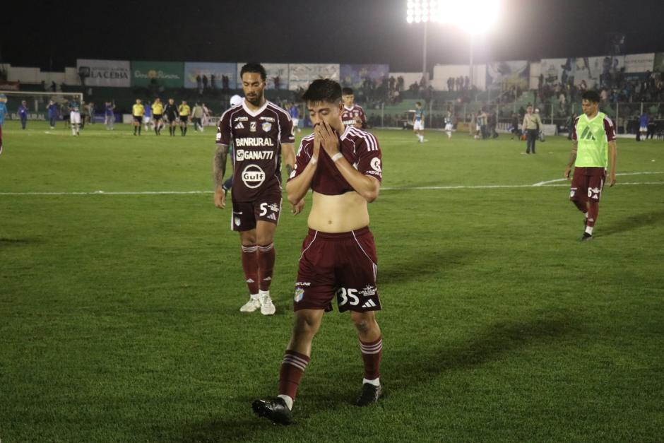 La decepción crema, después de dejar ir la posibilidad de alcanzar puestos de clasificacion.