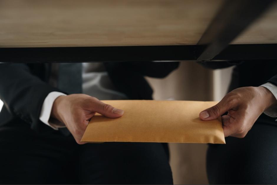 La corrupción no solo afecta las finanzas sinoque afecta en muchos aspectos de la sociedad.&nbsp;(Foto: Shutterstock / Soy502)