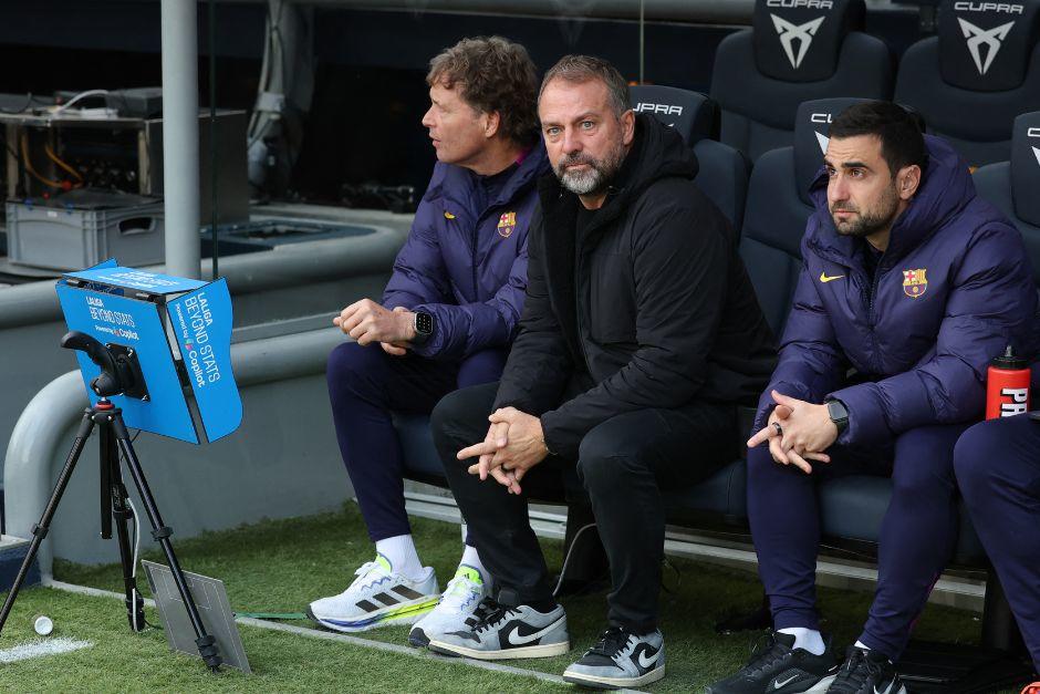El entrenador alemán se mostró satisfecho por la victoria y agradeció el apoyo de la afición en la vuelta al templo del club culé. (Foto: AFP)