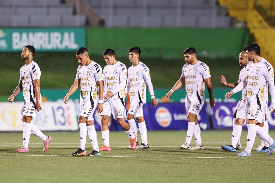 Comunicaciones FC, tras su bajo rendimiento deportivo, emitió un comunicado oficial explicando las razones internas de su fracaso. (Foto: Archivo/Soy502)