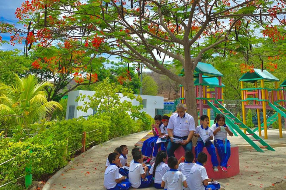 Fundación Adentro apoya a la educación de la niñez en vulnerabilidad. (Foto: Fundación Adentro)