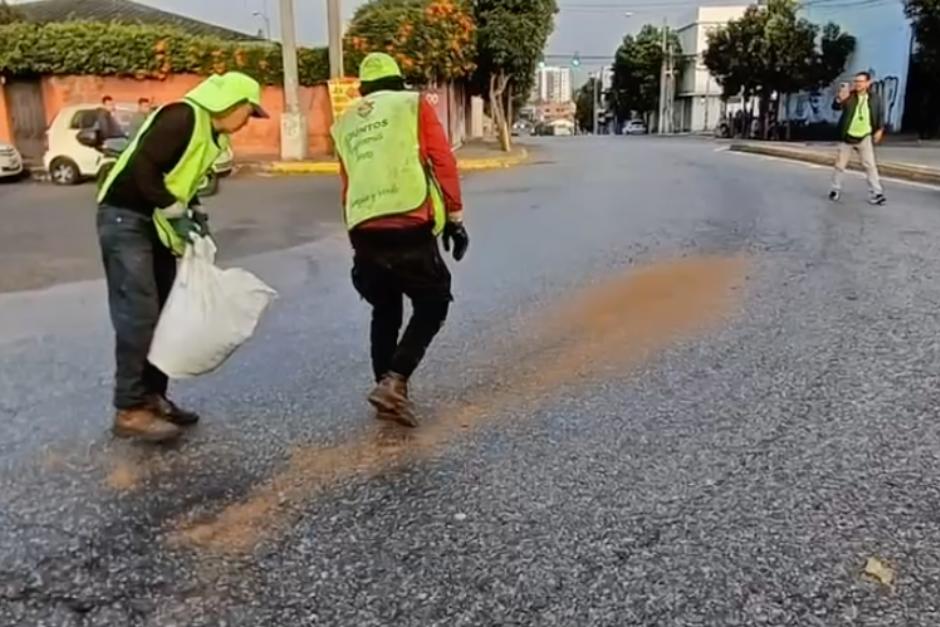 Ya se están realizando la limpieza en el tramo afectado. (Foto: Amilcar Montejo)