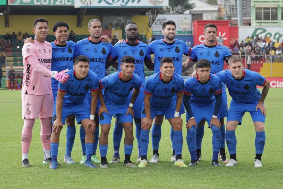 Los rojos fueron a donmar a los leones y aseguraron el liderato de la fase de clasificación. (Foto: Jordy Marroquín / Nuestro Diario)