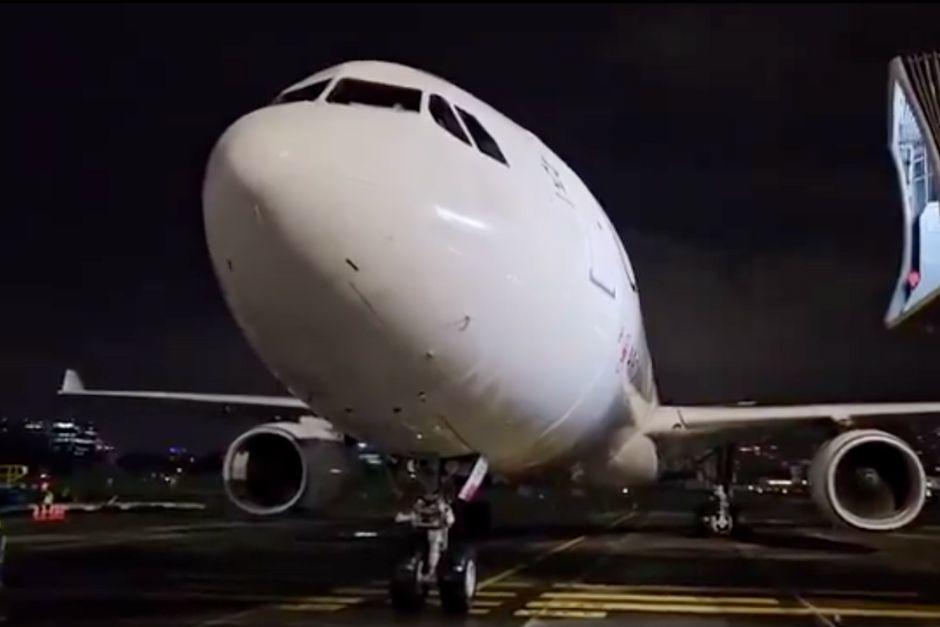 El viaje aéreo se dio directo de Montreal a la ciudad de Guatemala. (Foto: captura de video de&nbsp;DGAC)