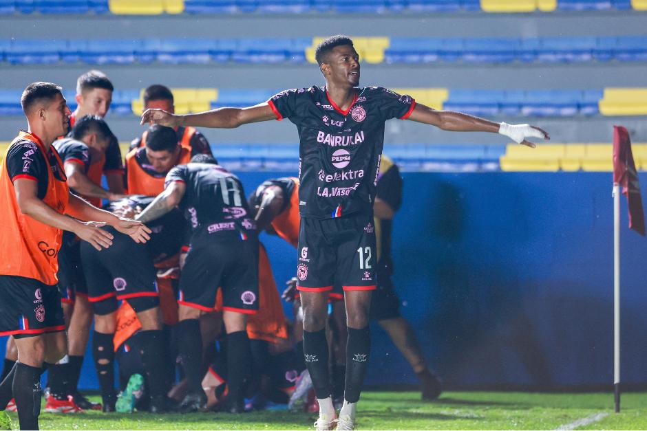 Los chivos vivieron una noche dramática en Panamá y ahora buscarán meterse en la final del torneo internacional. (Foto: Concacaf)