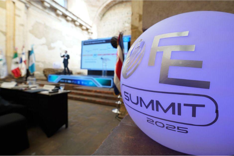 Este viernes 3 de octubre se realizó en Antigua Guatemala el primer Factura Electrónica Summit. (Foto: cortesía)