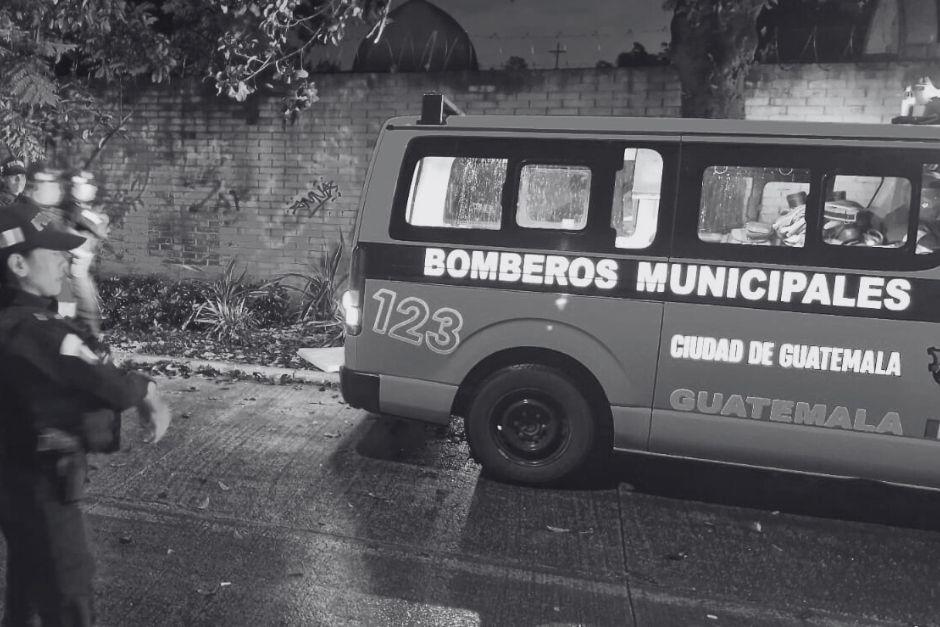 El fallecido es de aproximadamente 43 años de edad. (Foto: Bomberos Municipales)