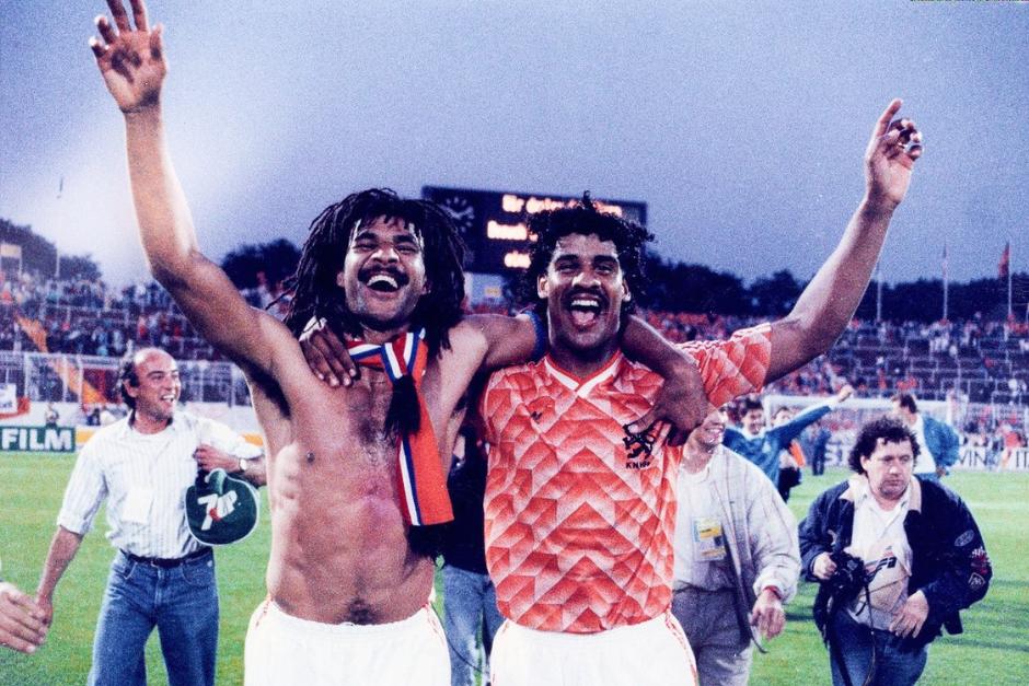 Ruud Gullit y Frank Rijkaard fueron campeones de la Euro 1988 con la Orange.