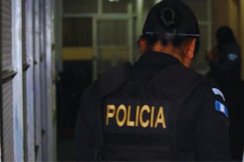 Los&nbsp;agentes trasladaron a la víctima a una subestación sin indicarle el motivo de su detención. (Foto: Archivo/Soy502)