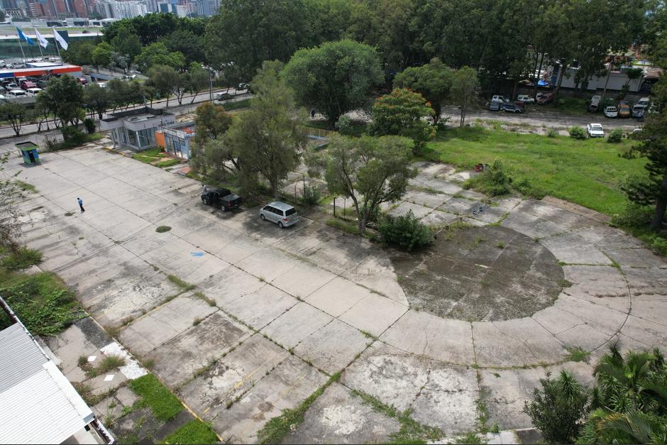 Con un área de casi 11,500 metros cuadrados, este terreno albergaría el hospital nacional contra el cáncer. (Foto: Wilder López/Soy502)