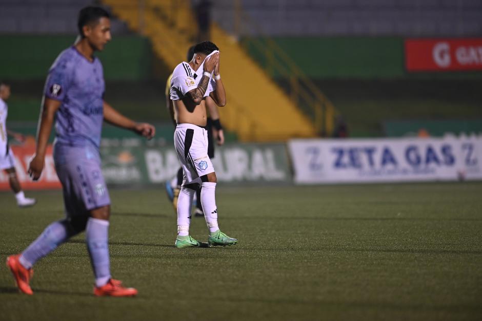 Los cremas no la pasan nada bien; están en crisis y, por ahora, el deseo de la 33 se ve lejano.&nbsp;