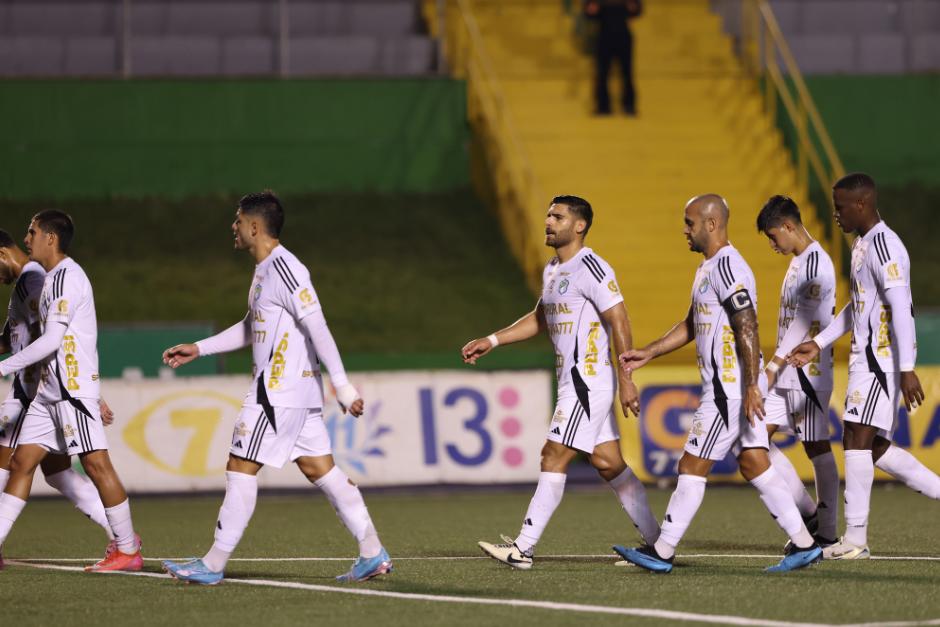 Los albos no han encontrado un punto de equilibrio y han sido sonrojados 8 veces en el Apertura 2025.