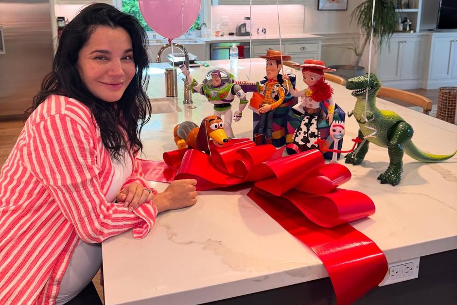 Martha Higareda comparte el proceso que ha vivido durante su embarazo. (Foto: Instagram)